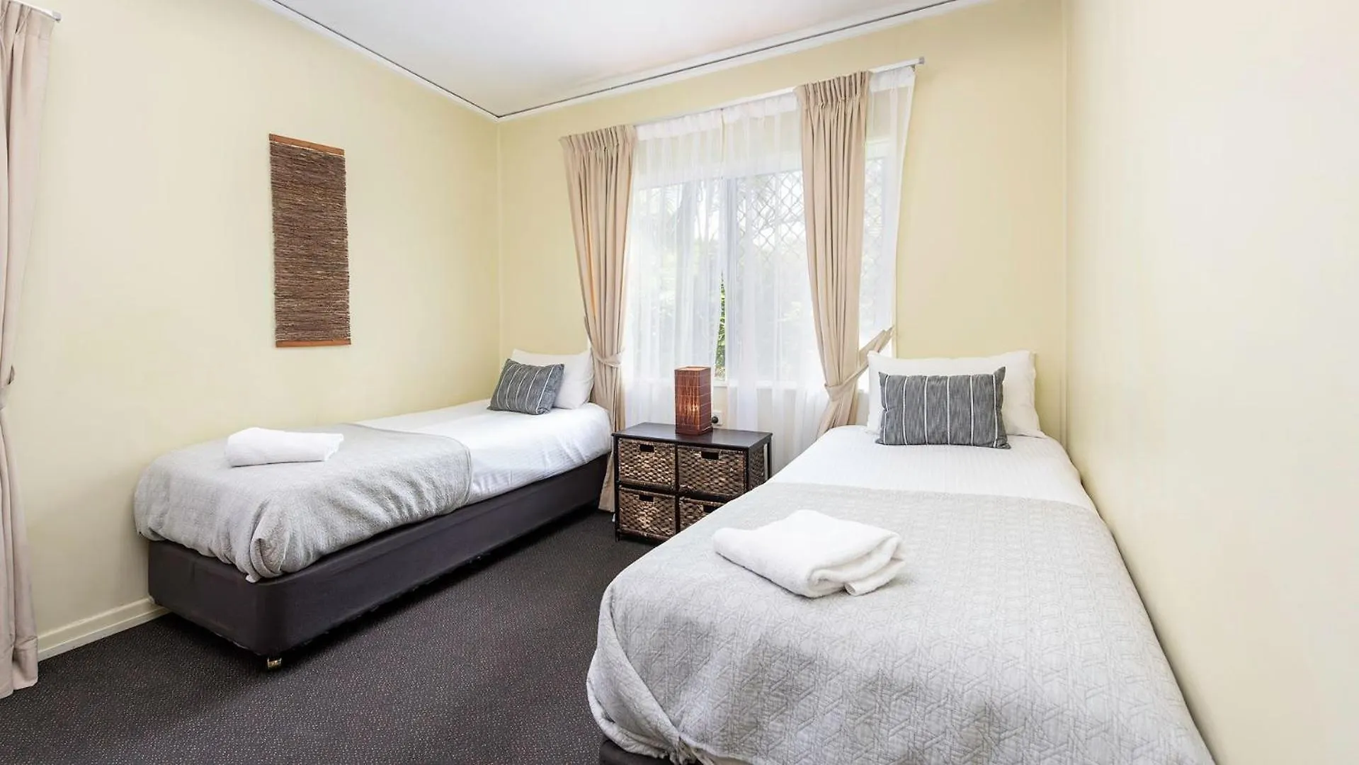 Coconut Palms Two Bedroom Escape Scarness أستراليا
